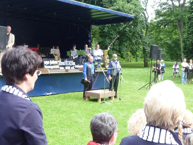 ../previews/031-SingendeGraft 01.JPG.medium.jpeg