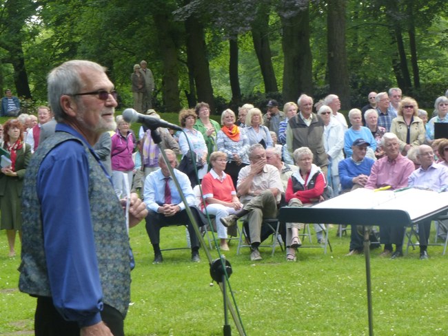 ../previews/071-SingendeGraft 41.JPG.medium.jpeg