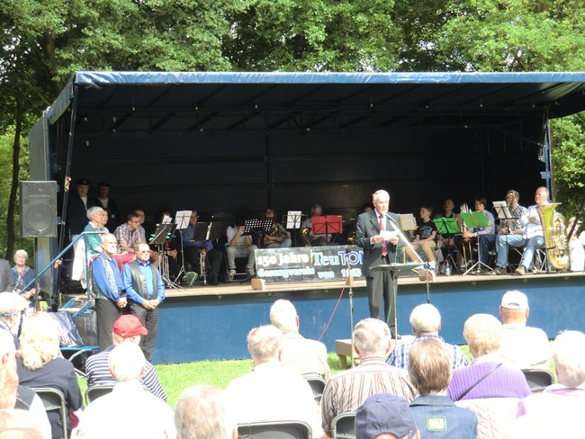 ../previews/086-SingendeGraft 56.JPG.medium.jpeg