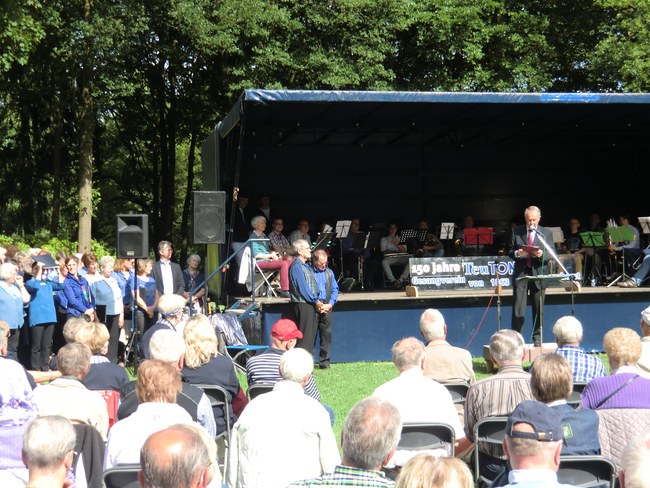 ../previews/089-SingendeGraft 59.JPG.medium.jpeg