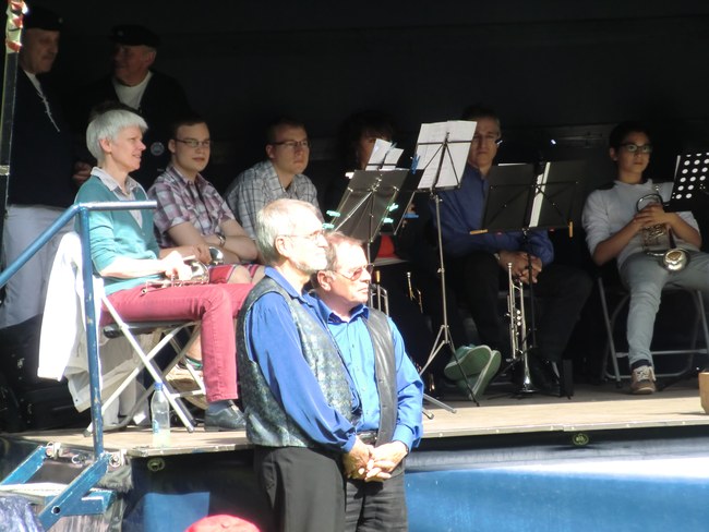 ../previews/090-SingendeGraft 60.JPG.medium.jpeg